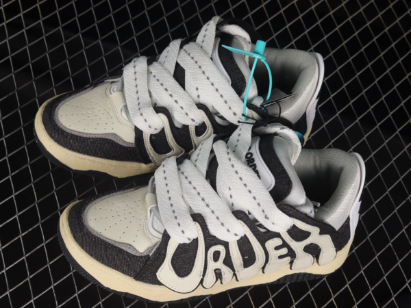 ABE9A46A-FC39-47AF-84A6-C17F028F0EEB